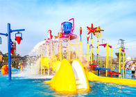 Kolorowe zjeżdżalnie wodne na plac zabaw dla dzieci